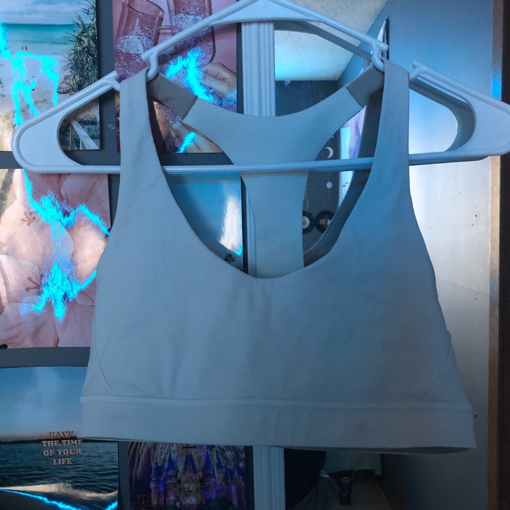 lululemon sports bra